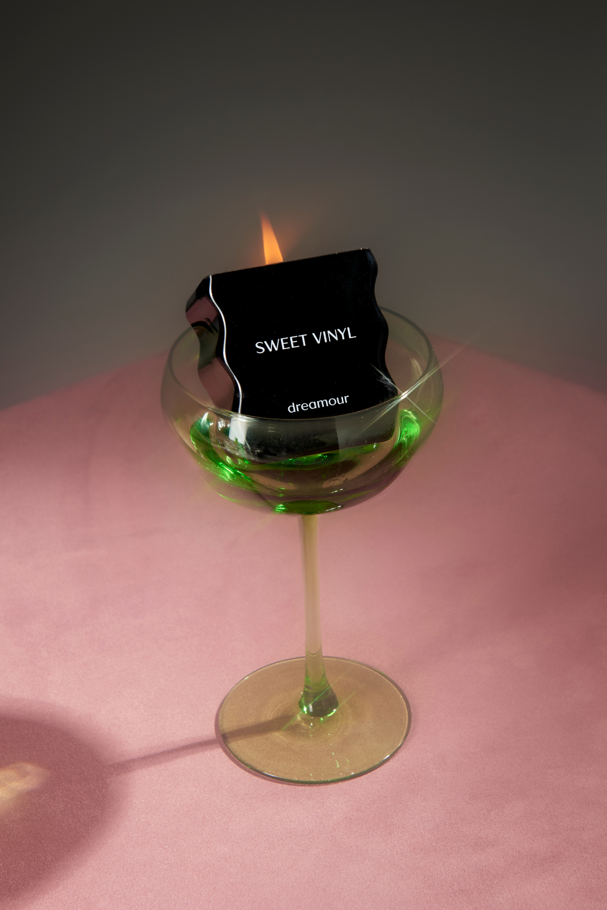 Sweet Vinyl Single Wick Candle